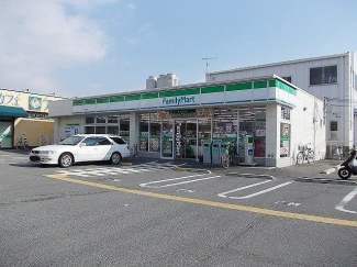 ファミリーマート高津橋店まで350m