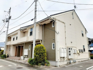 落ち着いた雰囲気の外観です