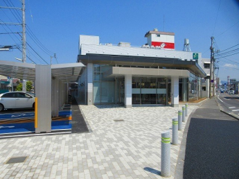 伊予銀行余戸支店様まで1100m