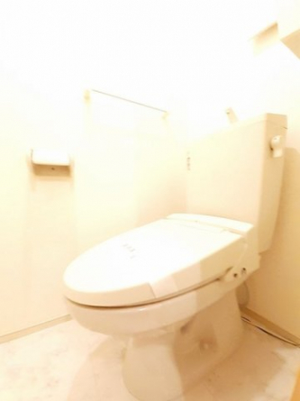 シンプルで使いやすいトイレです