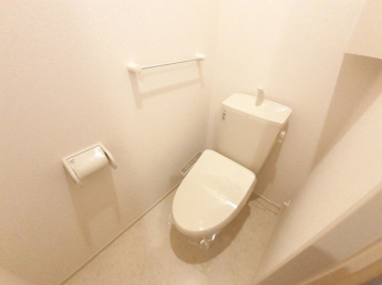 シンプルで使いやすいトイレです