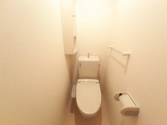 シンプルで使いやすいトイレです