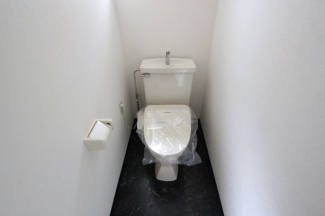 シンプルで使いやすいトイレです