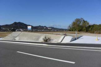 前面道路より