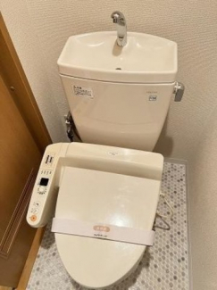 清潔感のあるトイレです