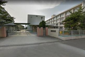 松山市立南中学校まで2681m