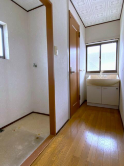 松山市余戸東５丁目の中古一戸建ての画像