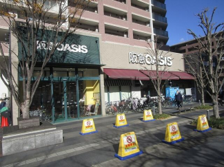 阪急オアシス桃坂店まで685m