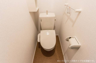 シンプルで使いやすいトイレです