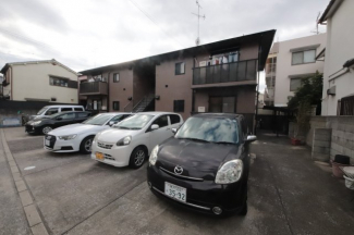 駐車場に車を止められます