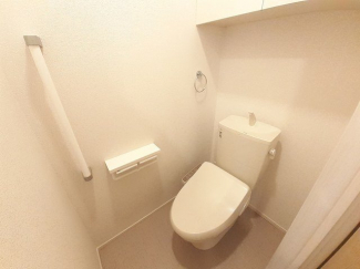 ゆったりとした空間のトイレです