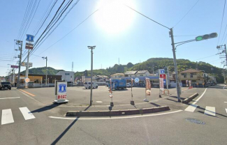 ローソン松山別府町店まで990m