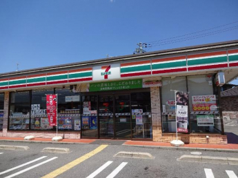 セブンイレブン龍野小宅北店まで230ｍ