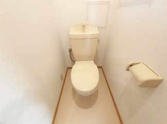 コンパクトで使いやすいトイレです