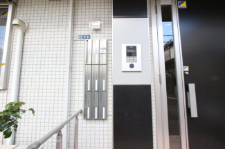 清潔なエントランスです