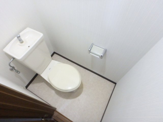 清潔感のあるトイレです