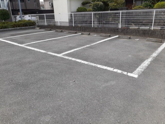 駐車場に車を止められます