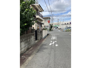 【前面道路含む現地写真】