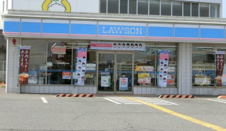 ローソン三木宿原店まで676m