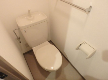 シンプルで使いやすいトイレです