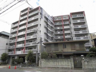 ２００１年（平成１３年）１月建築の鉄筋コンクリート造９階建の