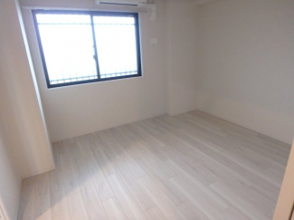 日当たりのよい明るいお部屋です