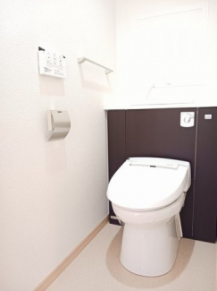 シンプルで使いやすいトイレです