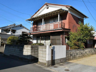 外観を南東側より撮影