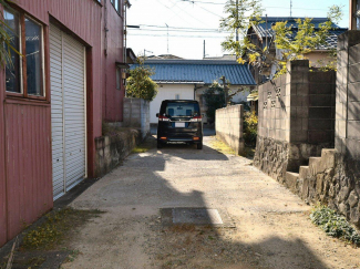 西側道路