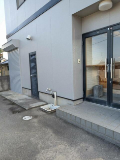 又野３丁目倉庫付事務所の画像