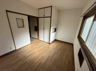 １階洋室５．２５帖
