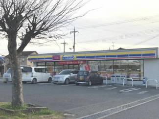 ミニストップ岸和田星和台店まで394m