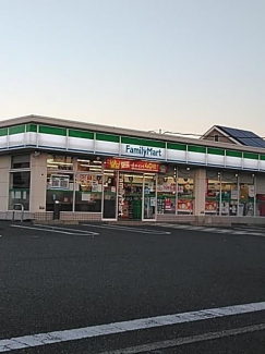 ファミリーマート泉大津虫取町店まで313m