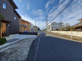 東温市田窪の新築一戸建ての画像