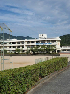 丹波篠山市立今田中学校まで4040m