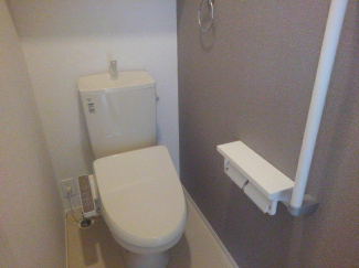 シンプルで使いやすいトイレです