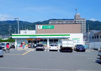 ファミリーマート東大阪旭町店まで211m