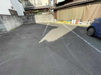 出来興産月極駐車場の画像