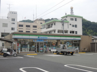 ファミリーマート八幡浜昭和通店まで317m