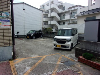 西側　軽自動車専用区画