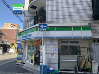 ファミリーマート西天満店まで277m