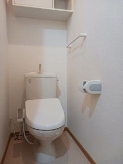 コンパクトで使いやすいトイレです