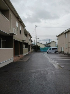 車をお持ちの方に嬉しい駐車場付きの物件です