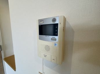 モニター付きインターホン
