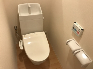 落ち着いたトイレです