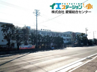 新居浜市立神郷小学校まで1247m