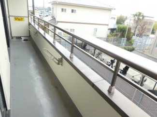 【バルコニー】