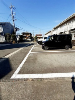 【駐車場】