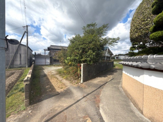 【前面道路含む現地写真】