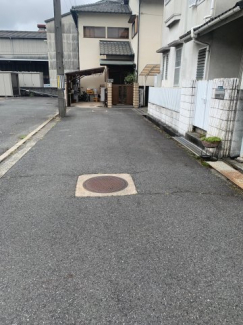 【前面道路含む現地写真】